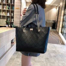 Load image into Gallery viewer, Simplicity Trendy Chain Shoulder Bag