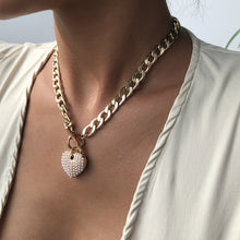 Load image into Gallery viewer, Pearl Heart-shape Necklace
